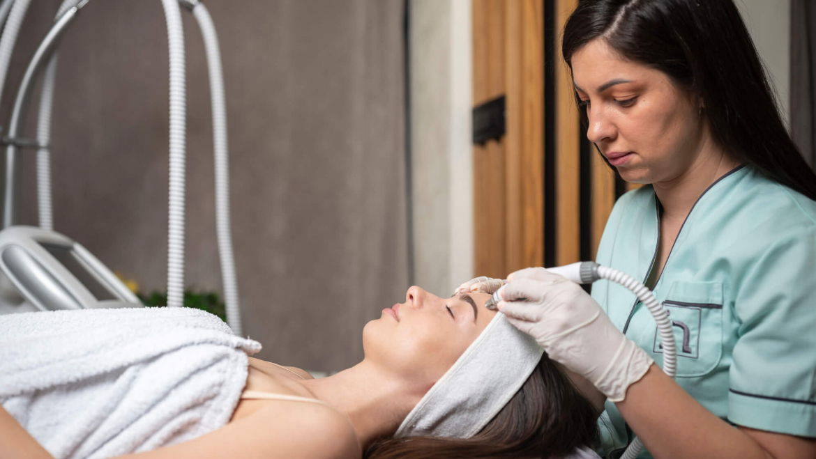 Hydra Facial